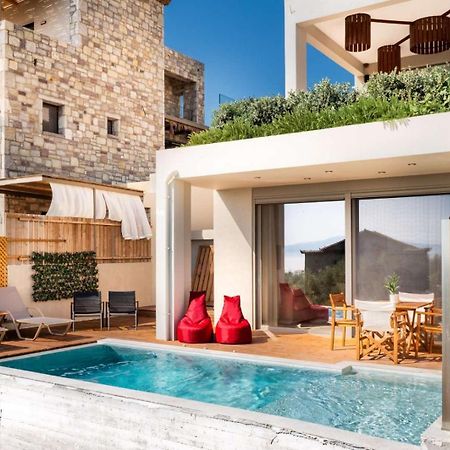 Petradi Suites Каламата Екстериор снимка