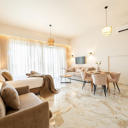 Petradi Suites Каламата Екстериор снимка