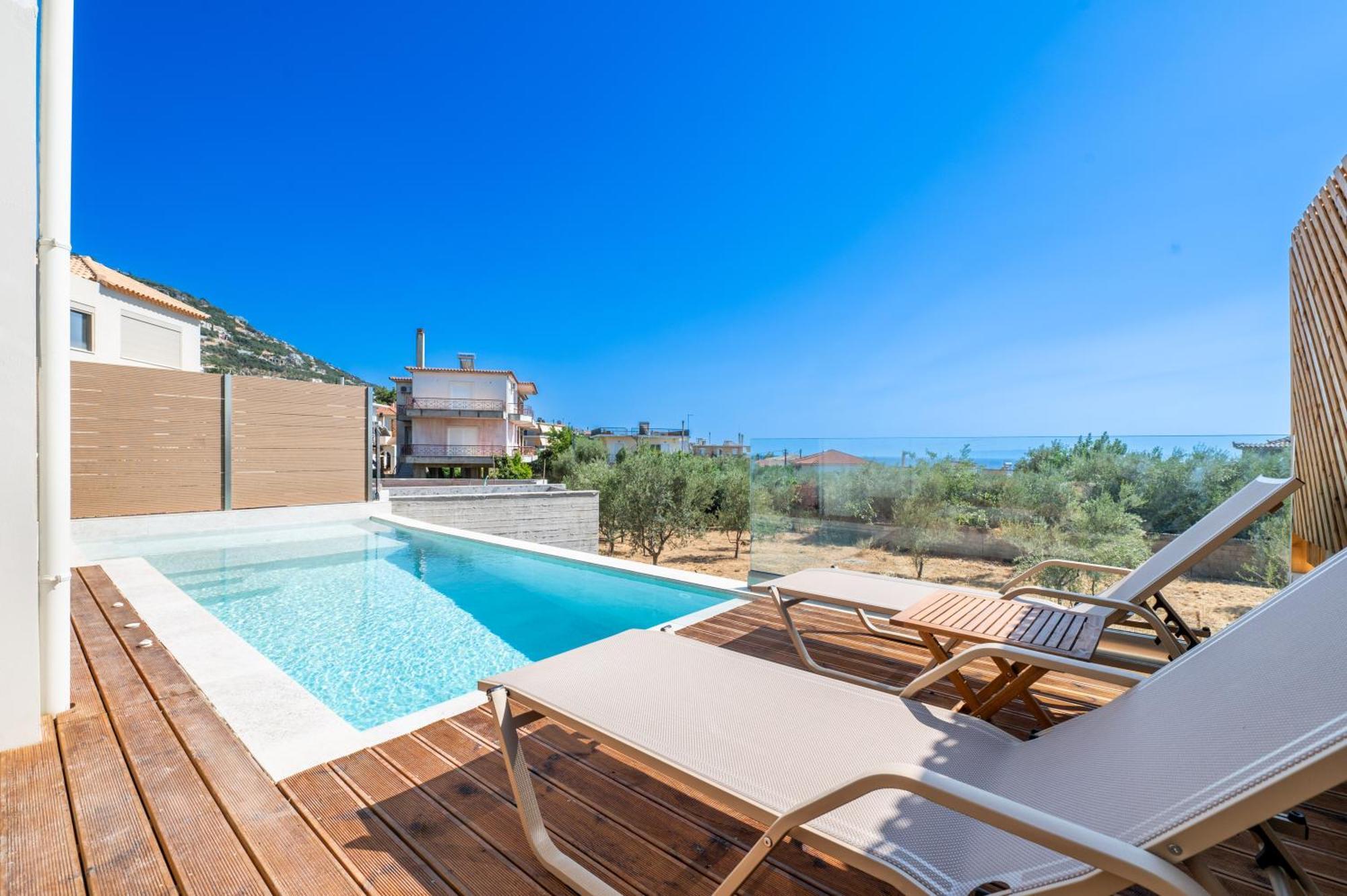 Petradi Suites Каламата Екстериор снимка