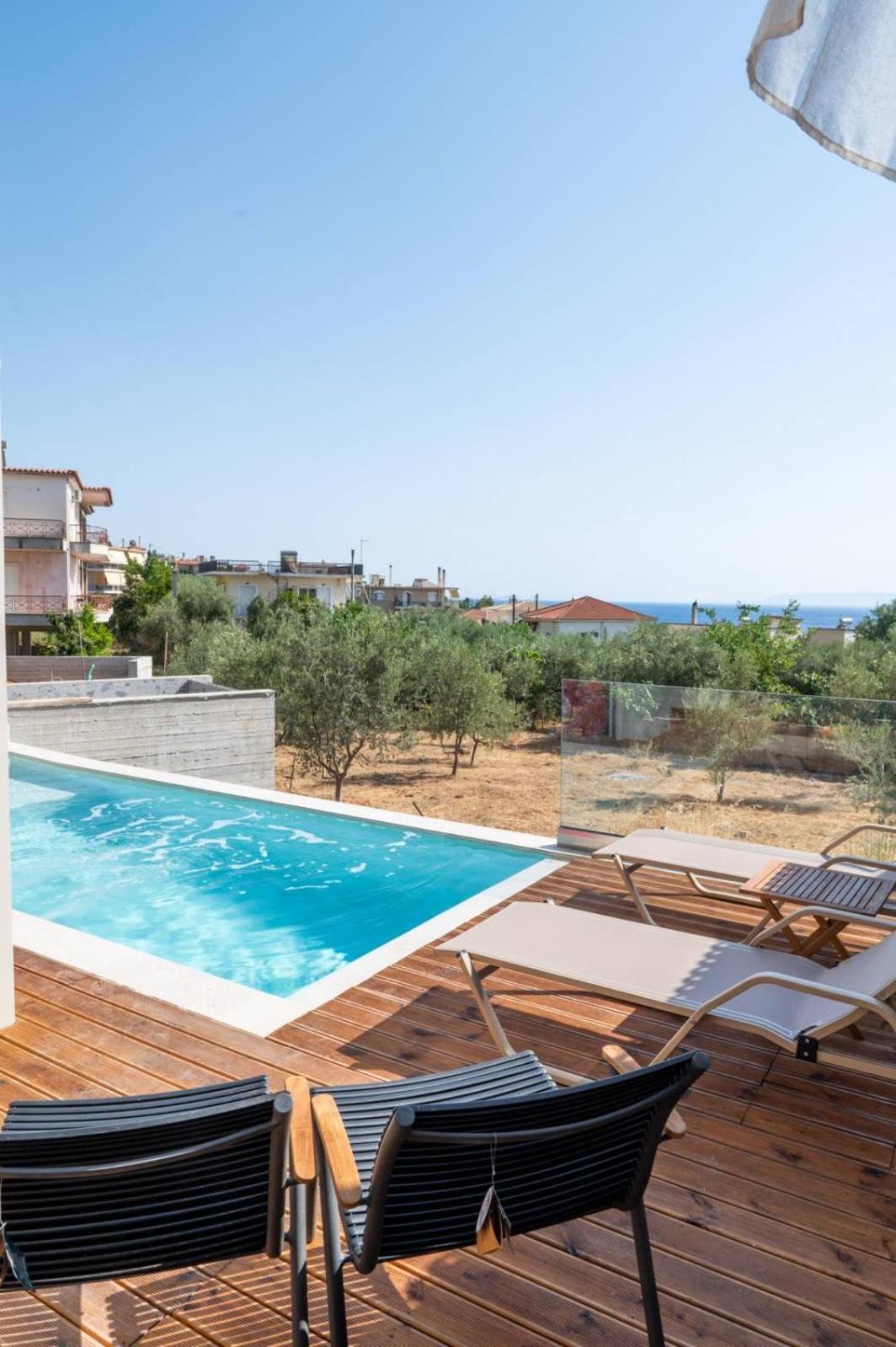 Petradi Suites Каламата Екстериор снимка