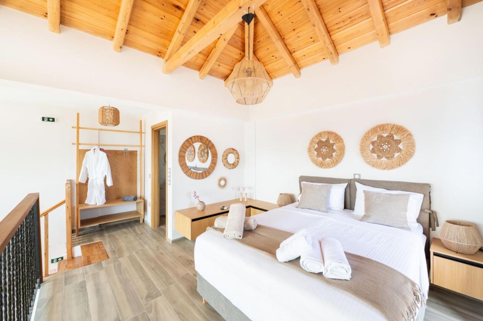 Petradi Suites Каламата Екстериор снимка
