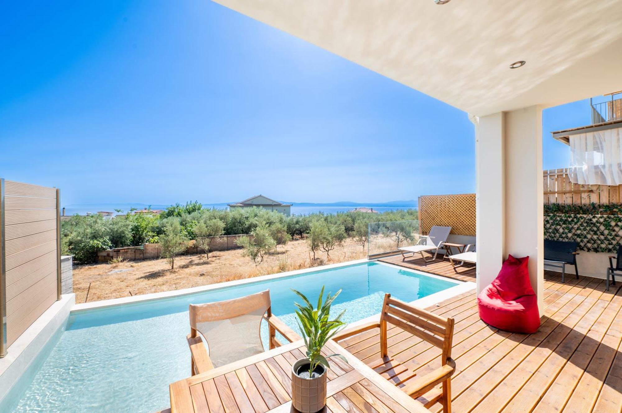 Petradi Suites Каламата Екстериор снимка